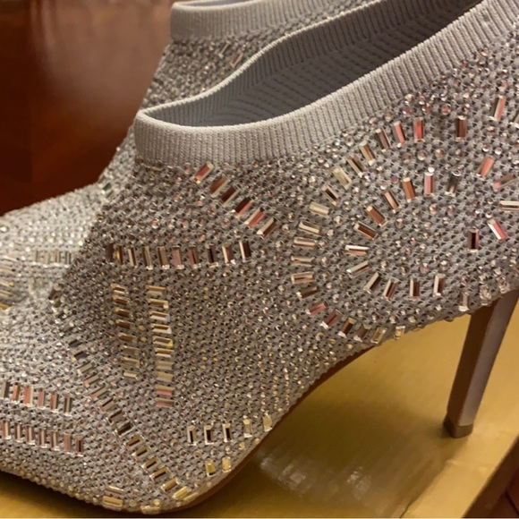 Talia womens new shoes new with
• size 8. #10 - Picture 8 of 10